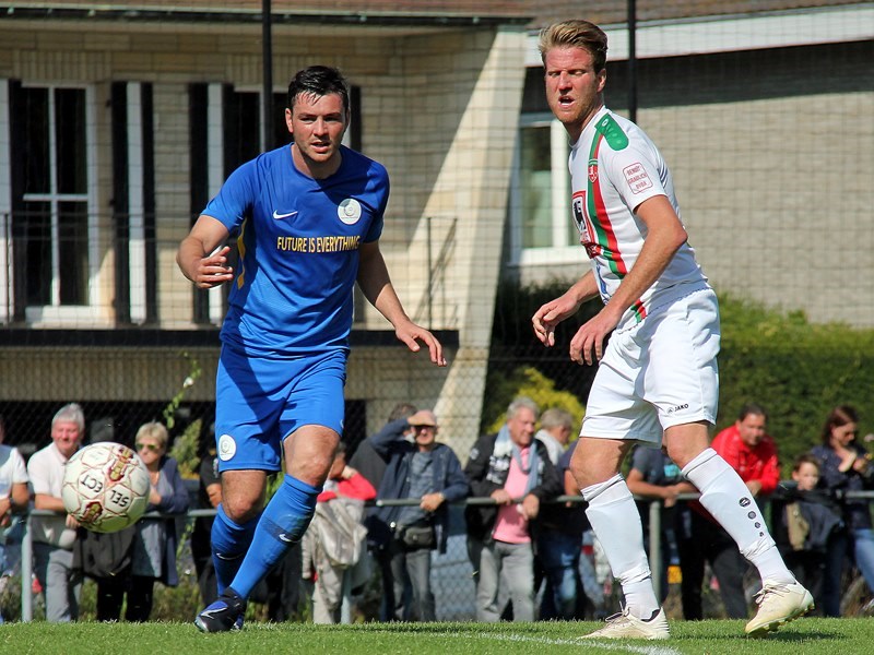 Foto: Nick Van Belle scoorde een hattrick tegen Borght-Humbeek. (© foto Jeroen Goolaerts)