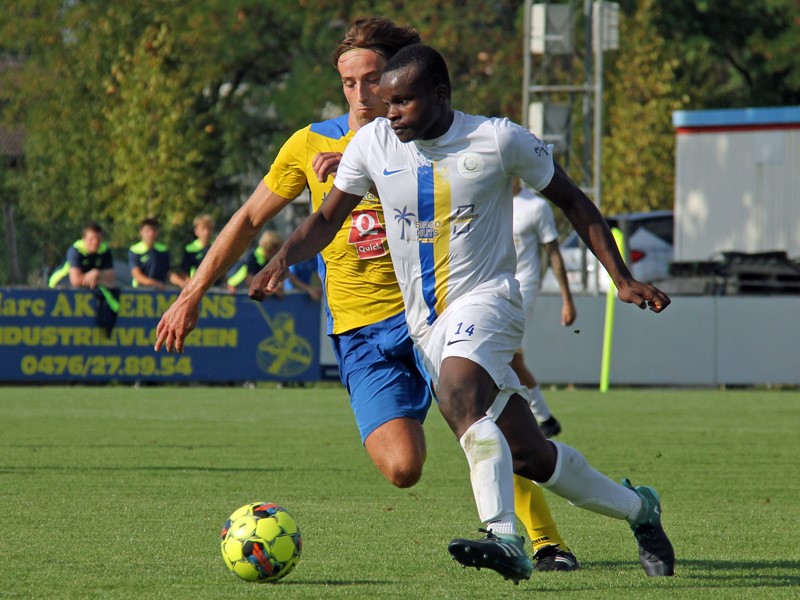 Just Sakata is sneller dan Toon Opdekamp. (© foto Jeroen Goolaerts)