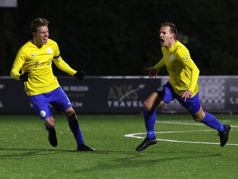 Matchwinnaar Maxim Put schreeuwt het uit na de verlossende 2-1. (© foto Jorghé Van Hecke)