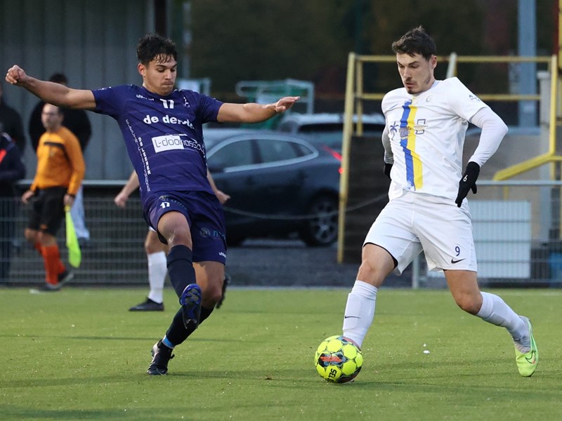 Brian Roekens zorgde als invaller voor de ultieme 2-2. (© foto Jorghé Van Hecke)