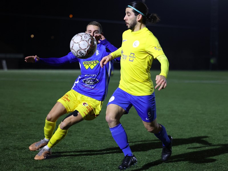 Kubilay Tirpan probeert zich door te zetten. (© foto Jorghé Van Hecke)