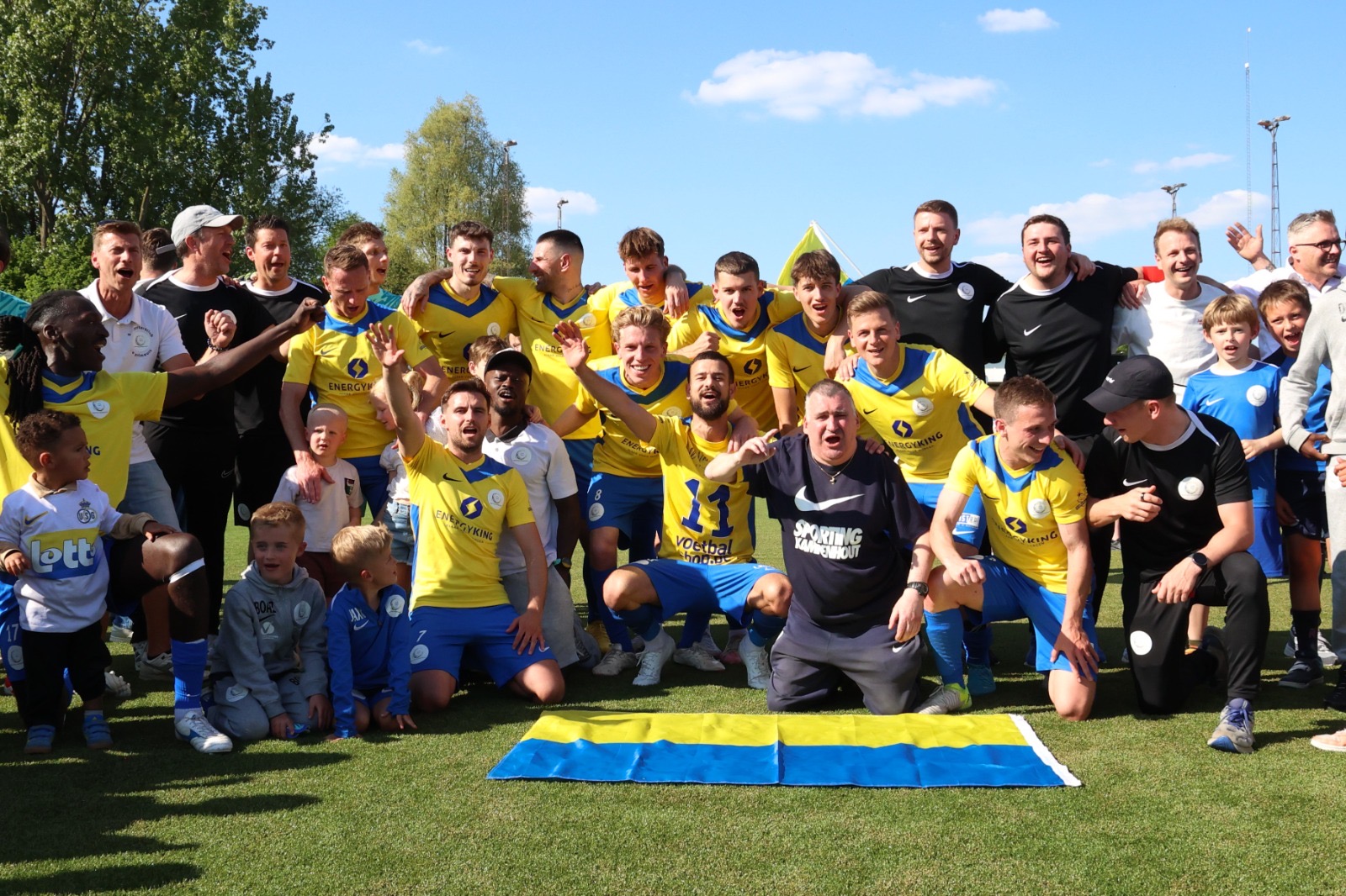 Sporting is oververdiend kampioen na een meeslepend seizoen. (© foto Jorghé Van Hecke)