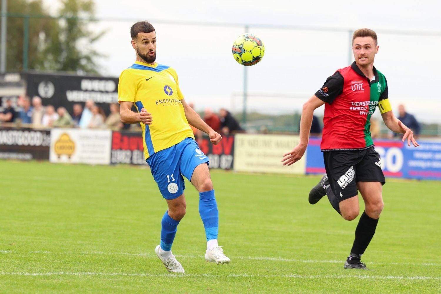 Brusk Er scoorde finaal de 0-1 maar werd dubieus afgevlagd. (© foto Jorghé Van Hecke)