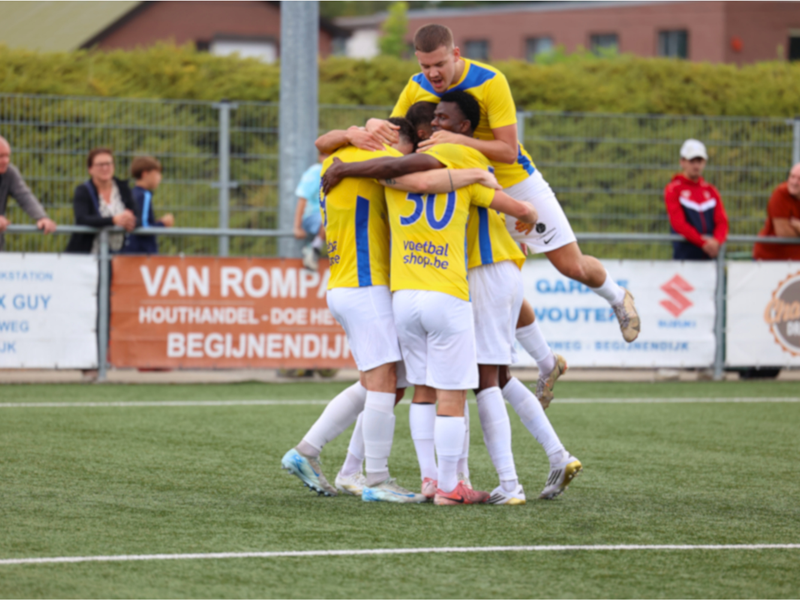 Sporting was viermaal aan het feest tegen Linden. (© foto Jorghé Van Hecke)